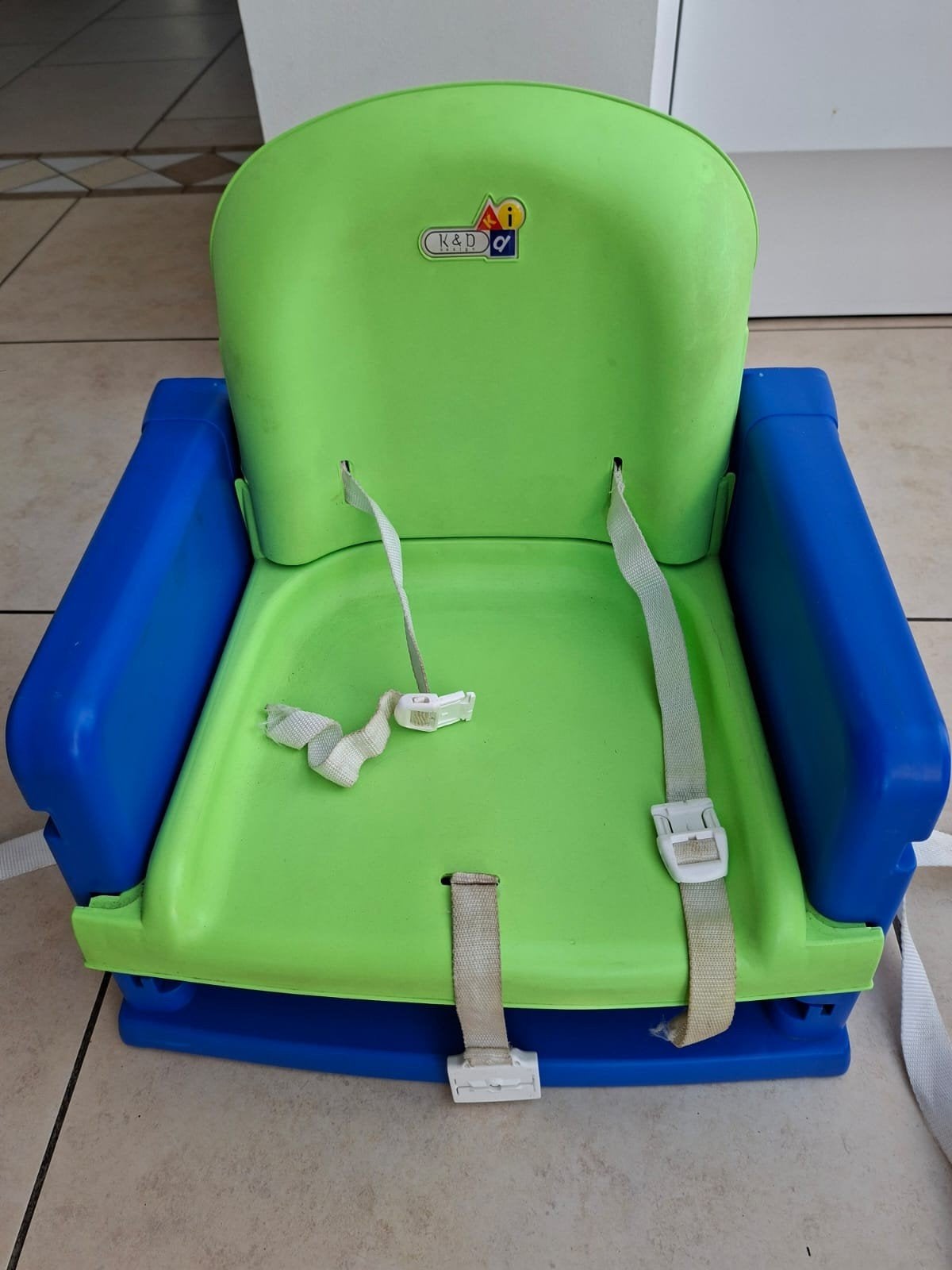 chaise enfant, Enfants & Bébés, Chambre d'enfant | Tables & Chaises, Enlèvement