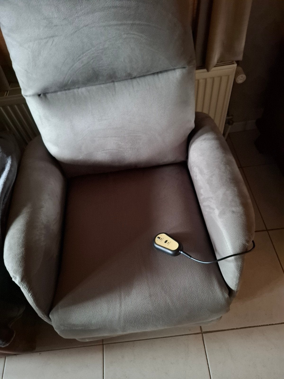 electrische zetel als nieuw grijs van kleur, Ophalen of Verzenden, Stof