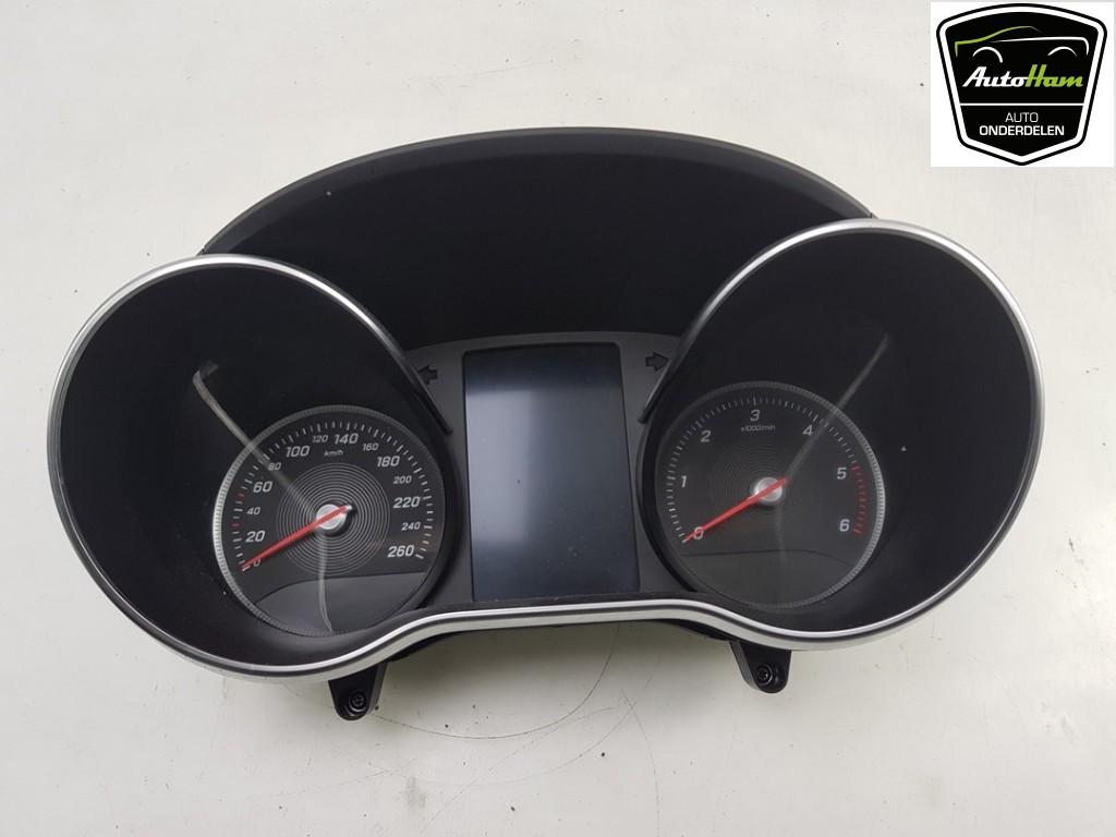 COCKPIT C Estate (S205) (|A2059009529|A2539001106|), Gebruikt, Mercedes-Benz