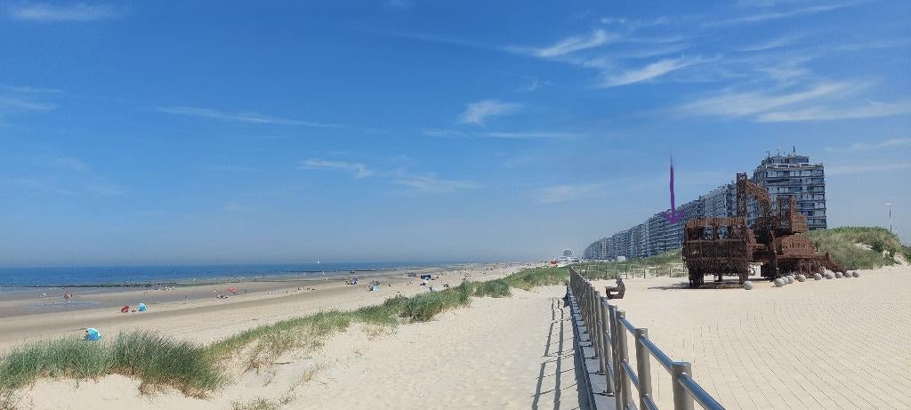 Studio zeedijk, terras, zwembad, zicht op zee! 7-27 juni '26, Immo, Provincie West-Vlaanderen