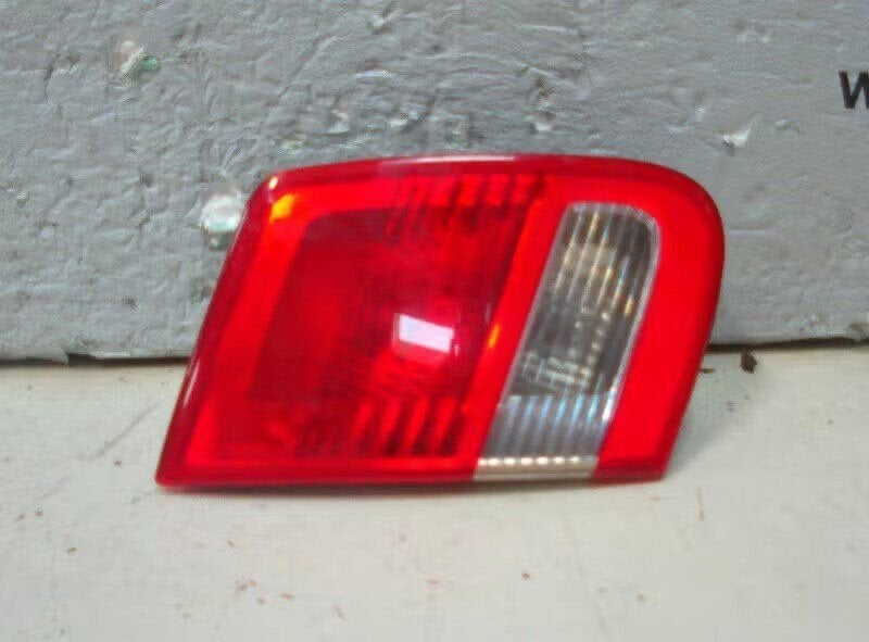 ACHTERLICHT LINKS BINNEN Saab 9-3 II Sport Sedan (YS3F), Saab-de-info@saabgroup.com, Enlèvement ou Envoi, Utilisé, Saab Deutschland GmbH