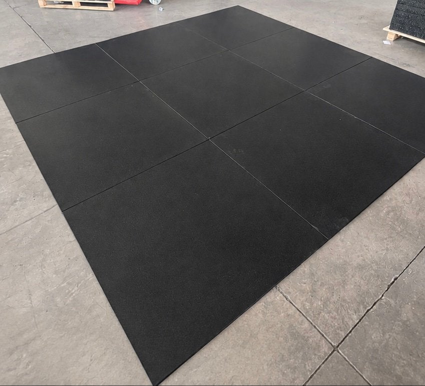 Rubber tiles 100x100x2cm 400m2 op voorraad, Sport en Fitness, Ophalen, Nieuw