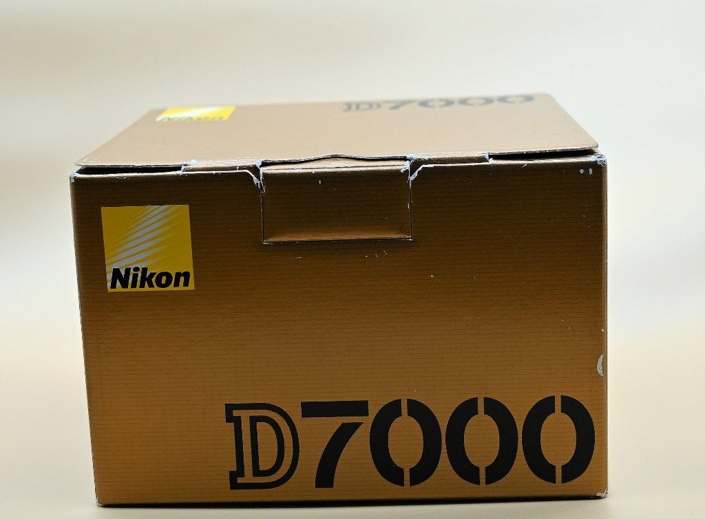 Nikon D7000, Sans zoom optique, Enlèvement ou Envoi, Comme neuf, Câble USB