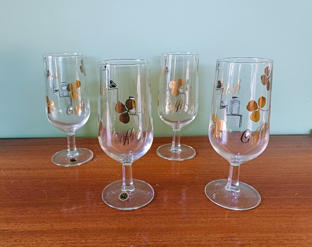 4 verres à café irlandais vintage, Enlèvement, Verres et Verres à shot