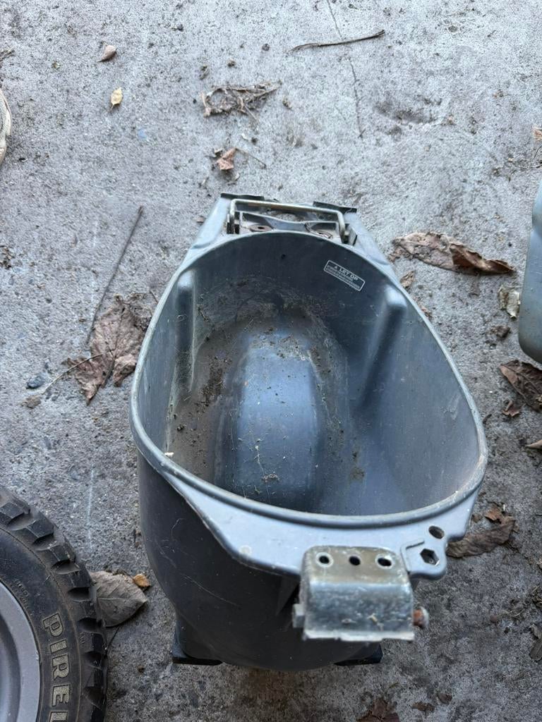 Honda wallaroo zadel & helmbak, Ophalen, Gebruikt, Zadel