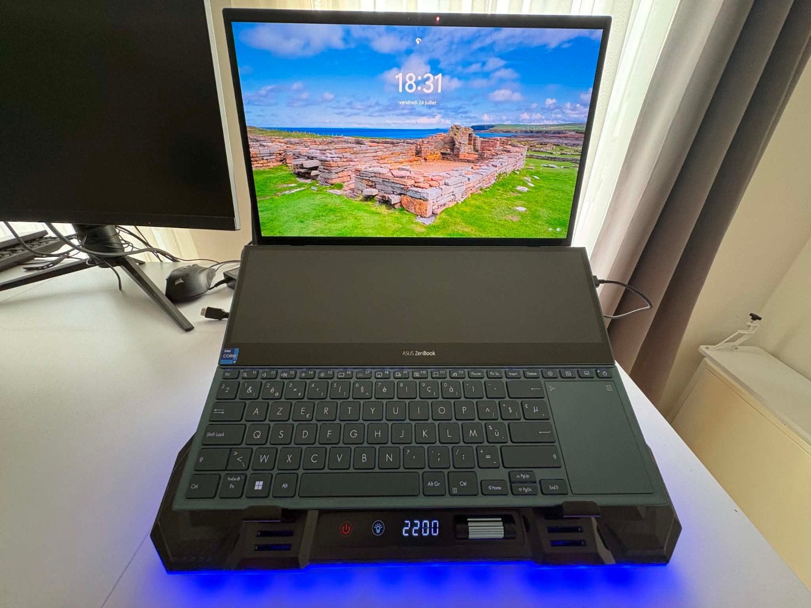 PC Gamer / Bureautique ( Asus ZenBook Pro Duo ), Asus, 32 GB, Intel Core i9, Virtual Reality