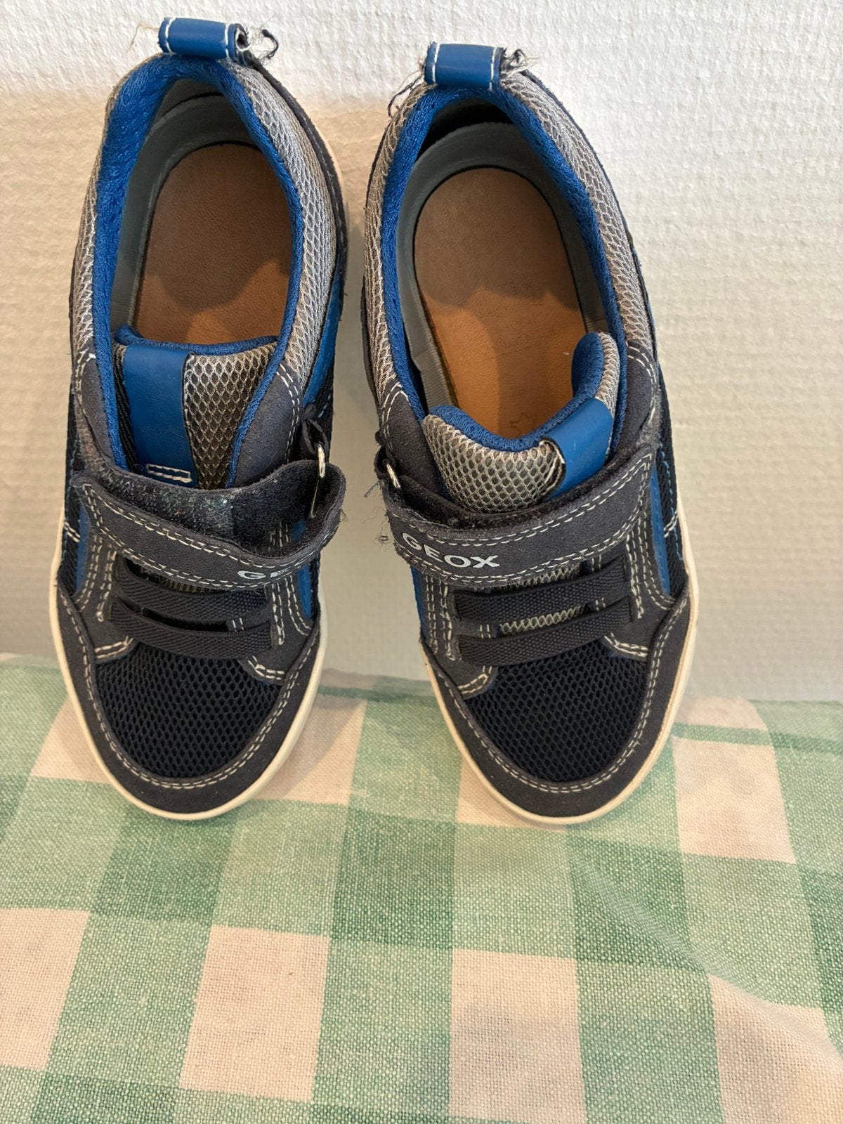 Chaussures geox enfant garçon taille 28, Enfants & Bébés, Enlèvement ou Envoi, Comme neuf, Garçon