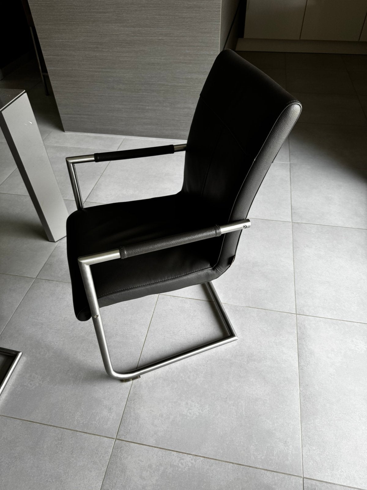 10 lederen stoelen H&H, Huis en Inrichting, Stoelen, Ophalen, Zo goed als nieuw