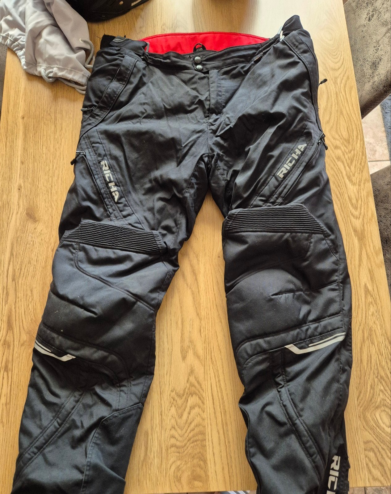 2  stuks winter/zomerbroek Richa mt 4xl + Doorwaaibroek IXS, Enlèvement ou Envoi, Seconde main, Pantalon | textile