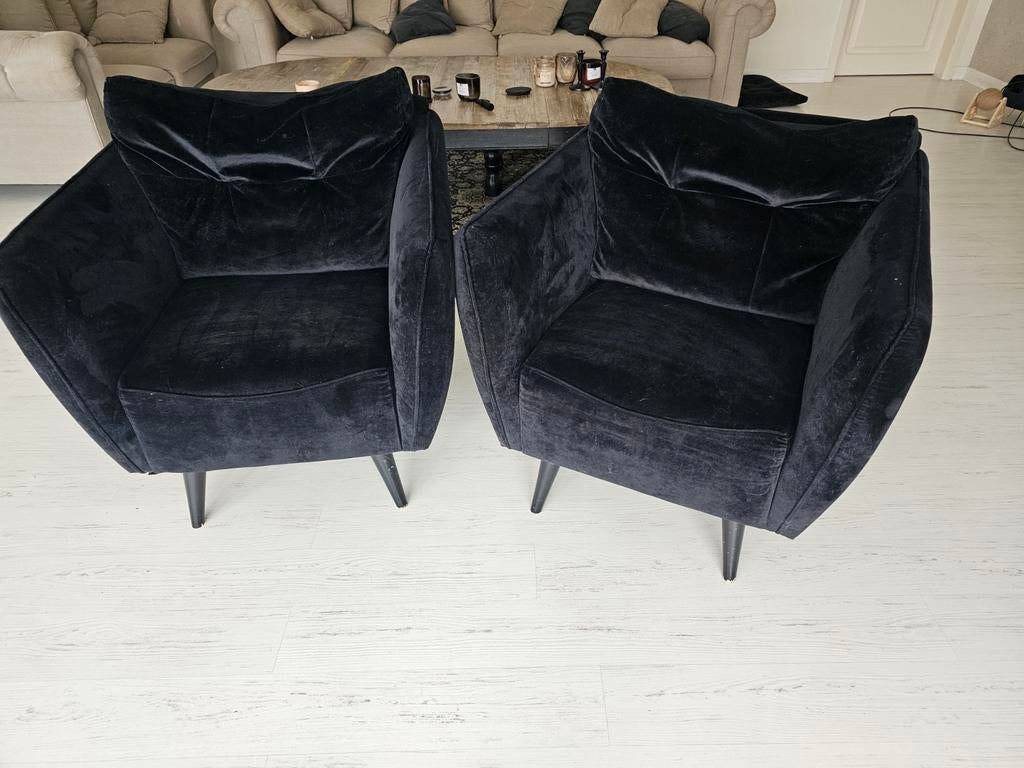 Twee stijlvolle zwarte fauteuils - Akker model, Huis en Inrichting, Stoelen, Ophalen, Stof, Twee