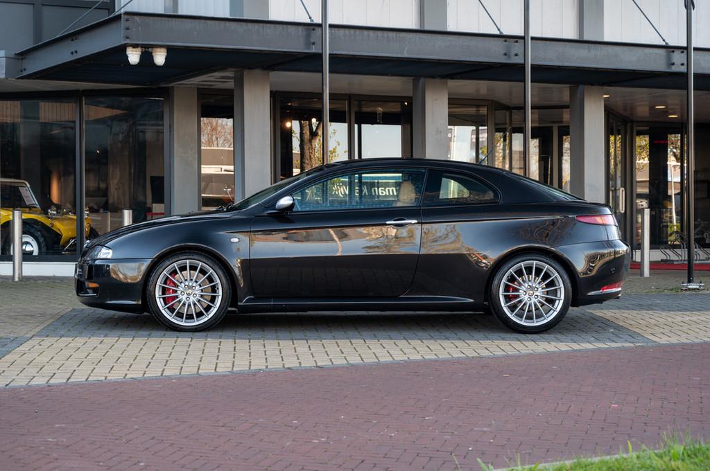 Alfa Romeo GT 3.2 V6, Autos, Achat, 176 kW, Beige, Boîte manuelle