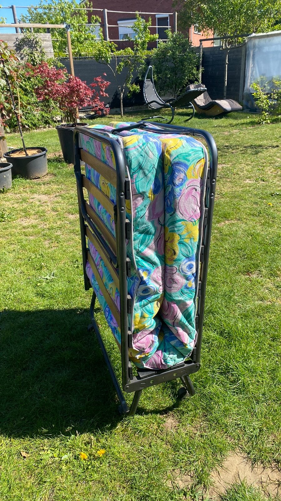 Logeerbed, Caravanes & Camping, Enlèvement, Comme neuf