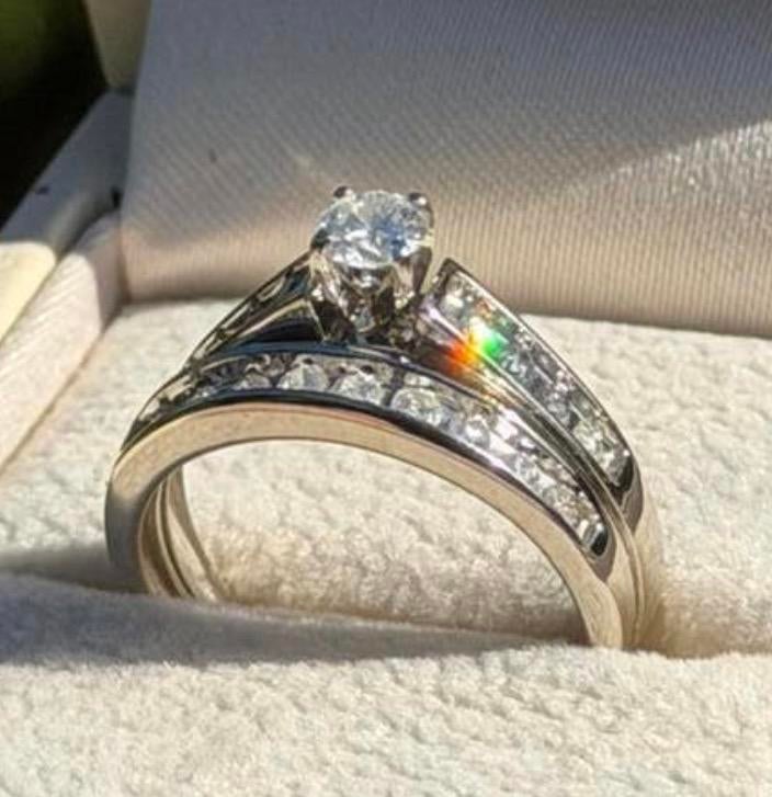 Witgouden ring met 20 natuurlijke diamanten en certificaat!, Handtassen en Accessoires, Ringen, Nieuw, Dame, Kleiner dan 17, Goud