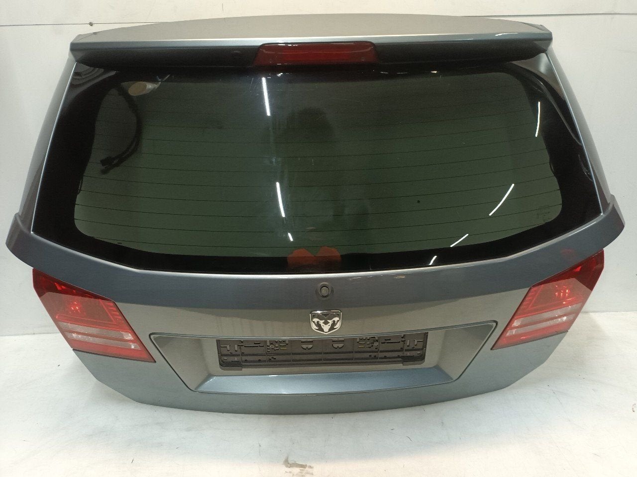 Achterklep Dodge Journey, Onderdelen@venauto.nl, Van der Ven Autorecycling B.V., Gebruikt, Ettenseweg 76, 4706 PB Roosendaal, The Netherlands