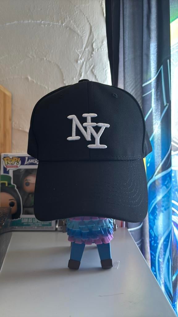 Casquette noire NY style New York broderie blanche état neuf, Vêtements | Hommes, Chapeaux & Casquettes, Enlèvement ou Envoi, Comme neuf