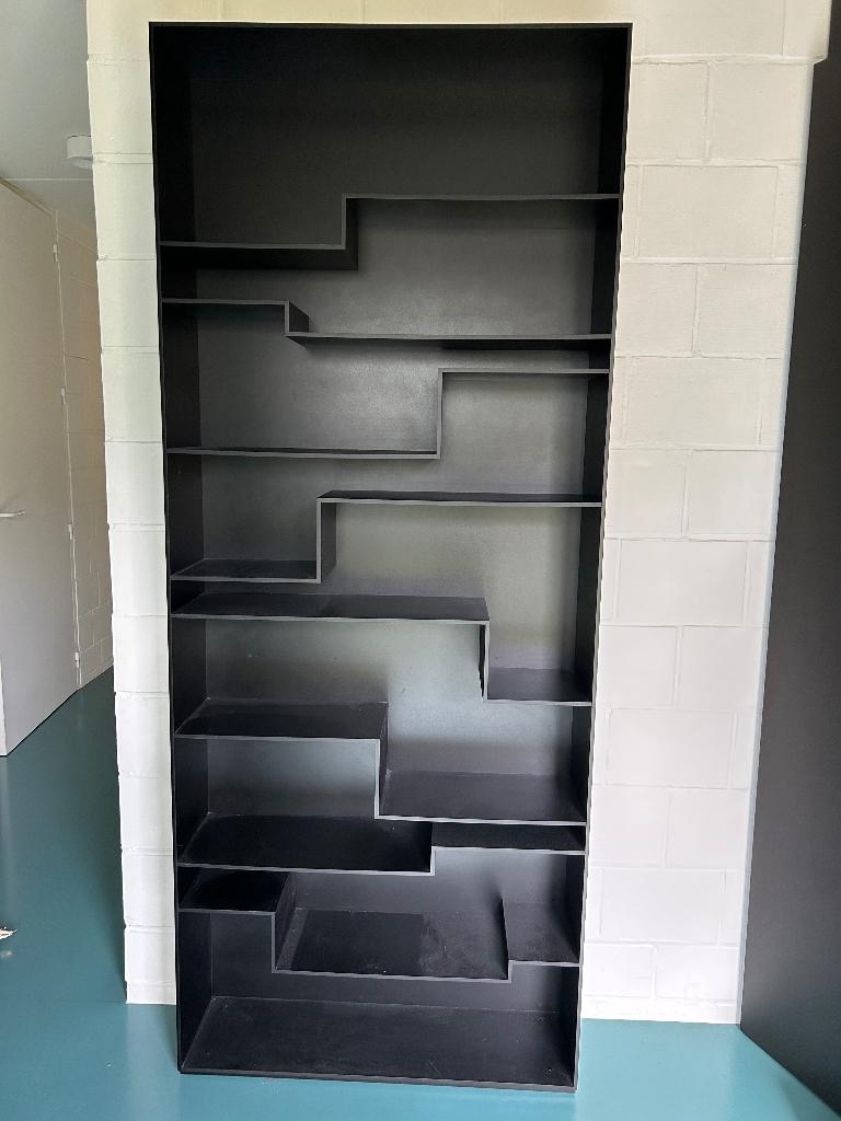Zwarte designkast (MDF Italia; de Melody), Ophalen, Met plank(en), Kunststof, Gebruikt