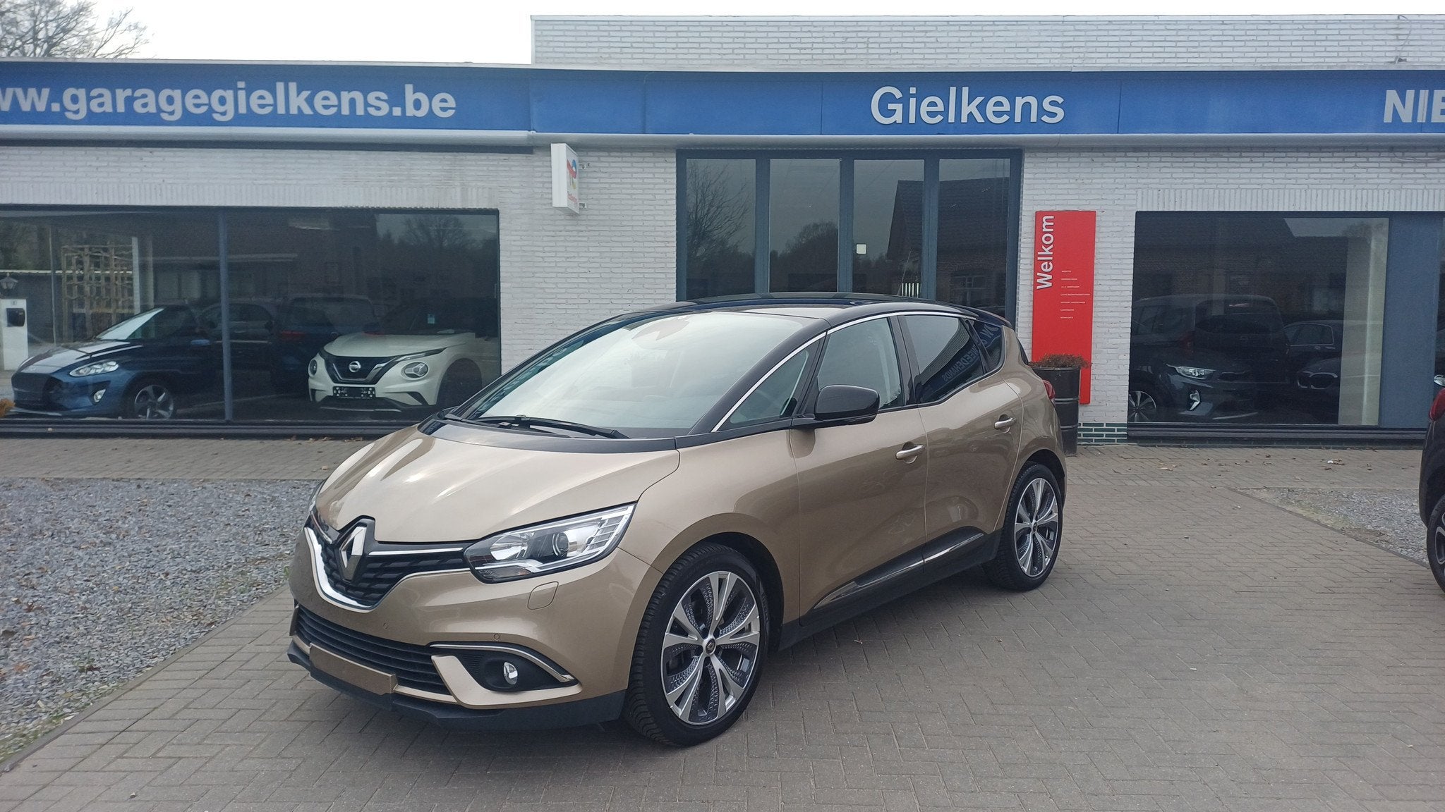Renault Scenic 1.7 Blue Dci Intens AUTOMAAT 120PK/1J. GARANT, Auto's, Renault, Gebruikt, 4 cilinders, Bruin, 120 pk