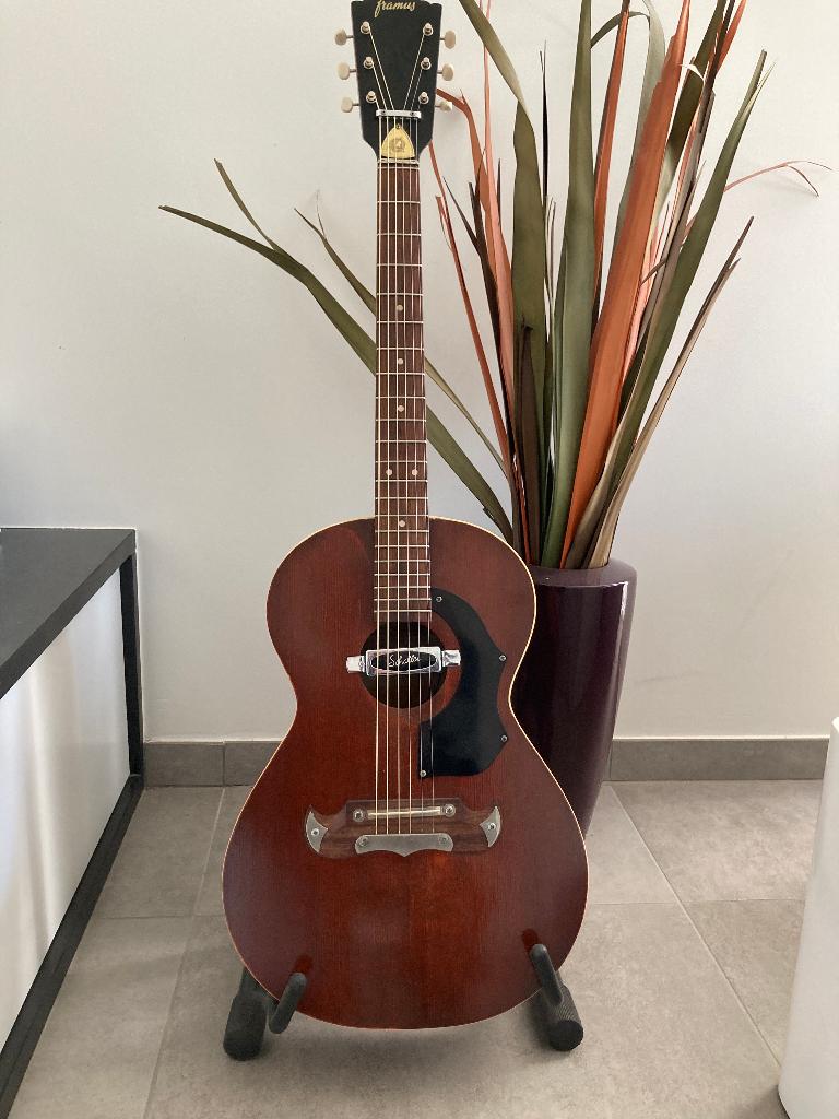 Framus Graucho 5/194 avec micro Schaller, Musique & Instruments, Instruments à corde | Guitares | Acoustiques, Utilisé, Guitare Western ou Guitare Folk