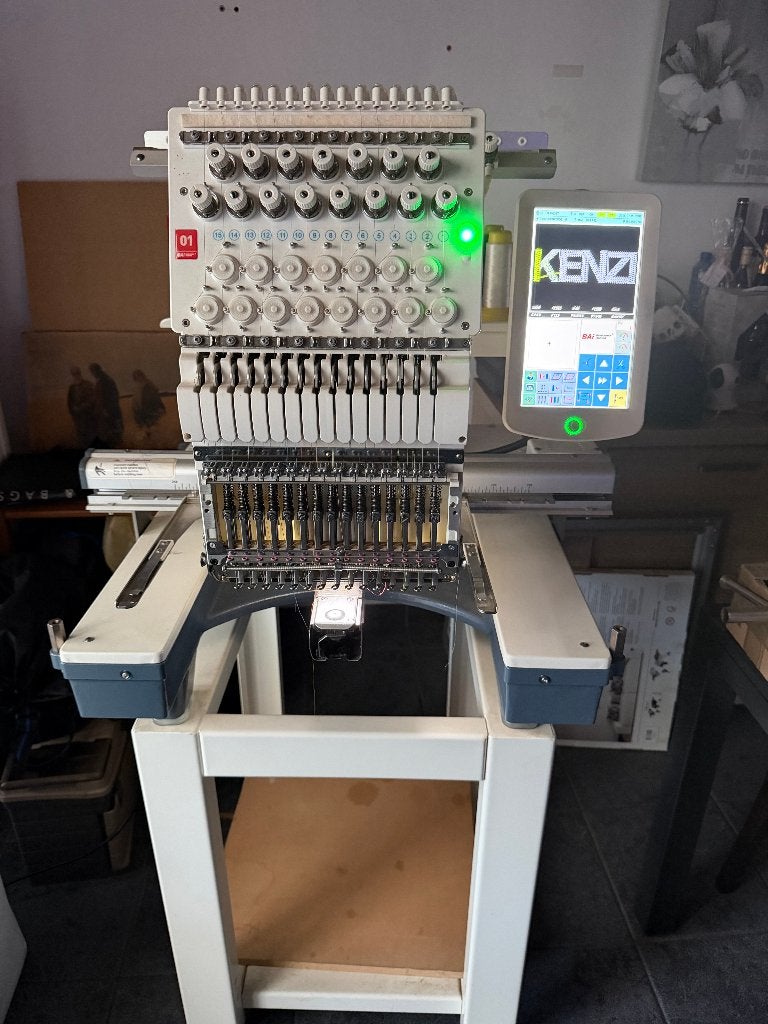 Borduurmachine, Enlèvement, Comme neuf, Broderies à la machine, Machine à broder