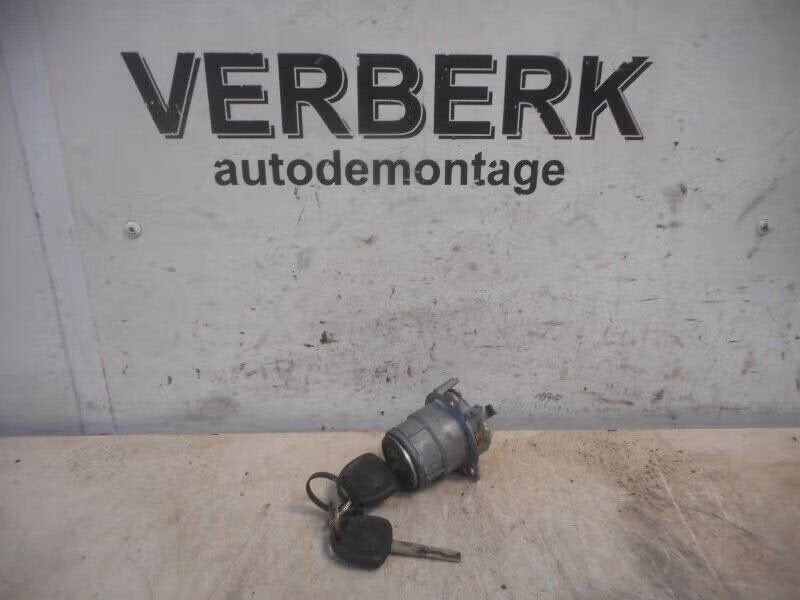 ACHTERKLEPSLOT Opel Calibra (01-1989/07-1997) (90347200), Bahnhofsplatz 65423 Rüsselsheim am Main, DE, Enlèvement ou Envoi, Opel