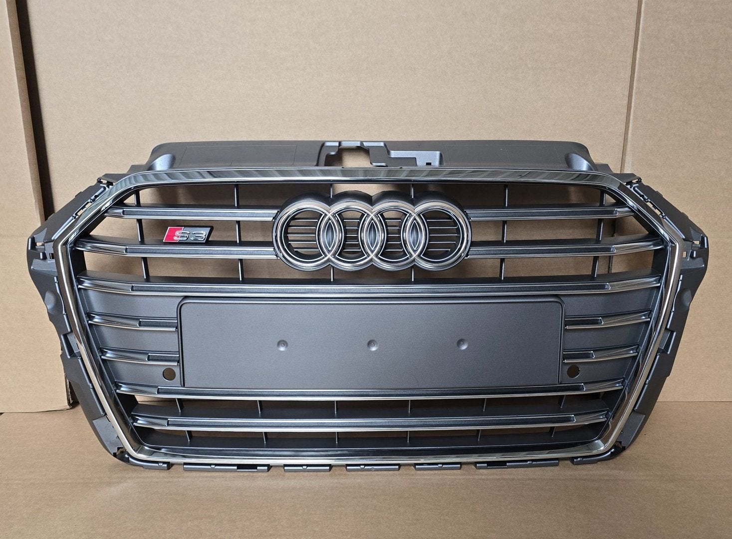 GRILL Audi A3 8V Facelift S3 Origineel 8V3853651AC Grille, Gebruikt, -, Voor, Ophalen of Verzenden