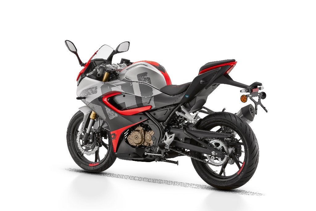 QJMOTOR 125cc – SRV 125 - SRK 125 R/S2 - SRT 125 DX, Motoren, Nieuw, Sport, 125 cc, 11 kW of minder