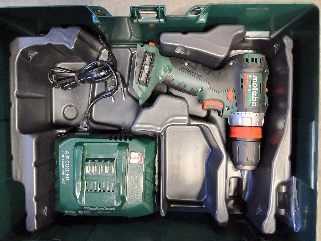 Metabo boormachine 18 volt, Doe-het-zelf en Bouw, Gereedschap | Boormachines, Ophalen, Nieuw, Boor- en Schroefmachine, Variabele snelheid