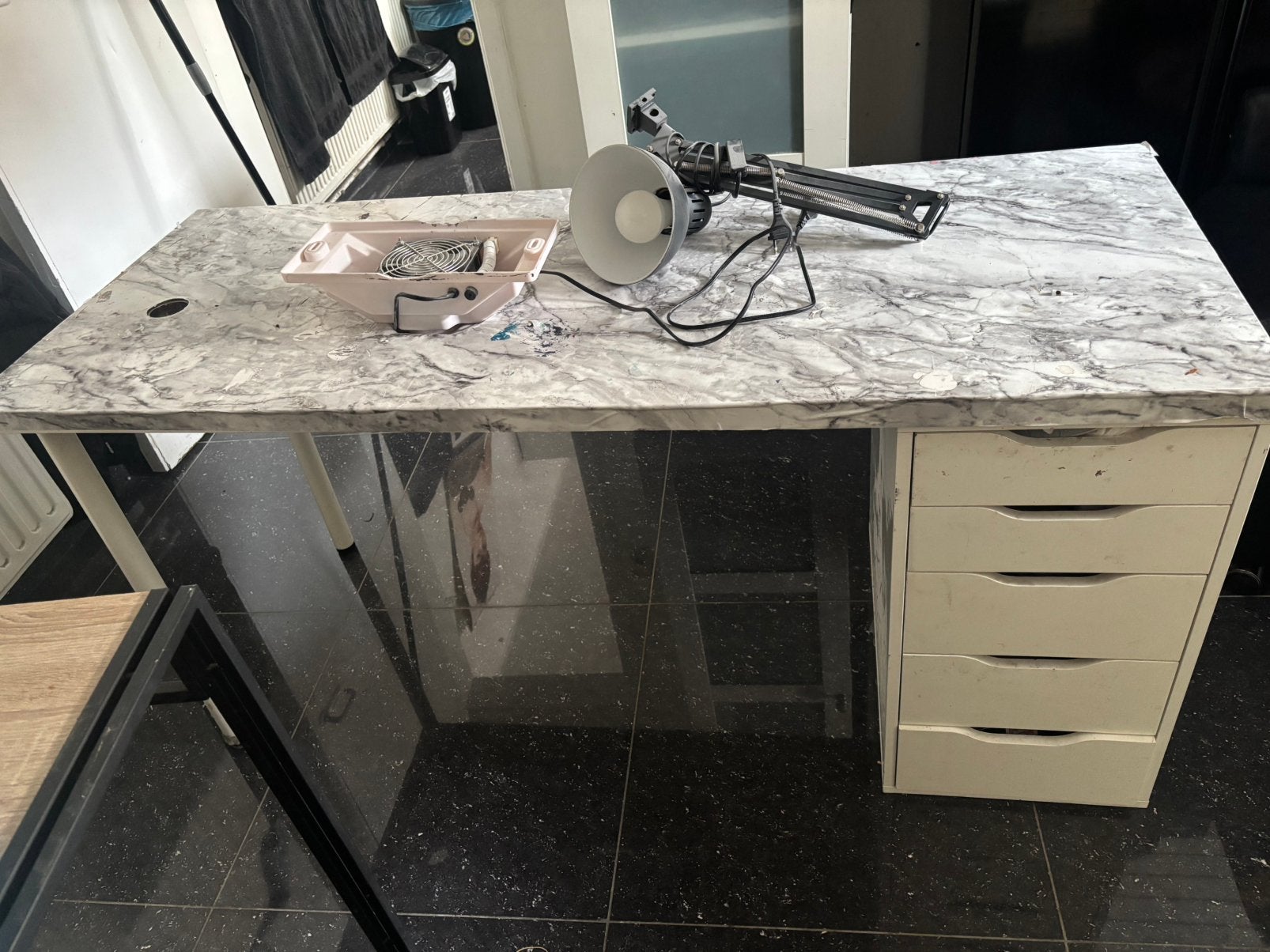 Cosmetica tafel, Ophalen, Gebruikt