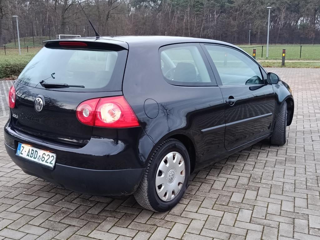 Golf 5/ benzine/Gekeurd ✅/1.6 Cc/ 85 kw / aandriod radio, Auto's, 4 deurs, 1590 cc, Bedrijf, Golf