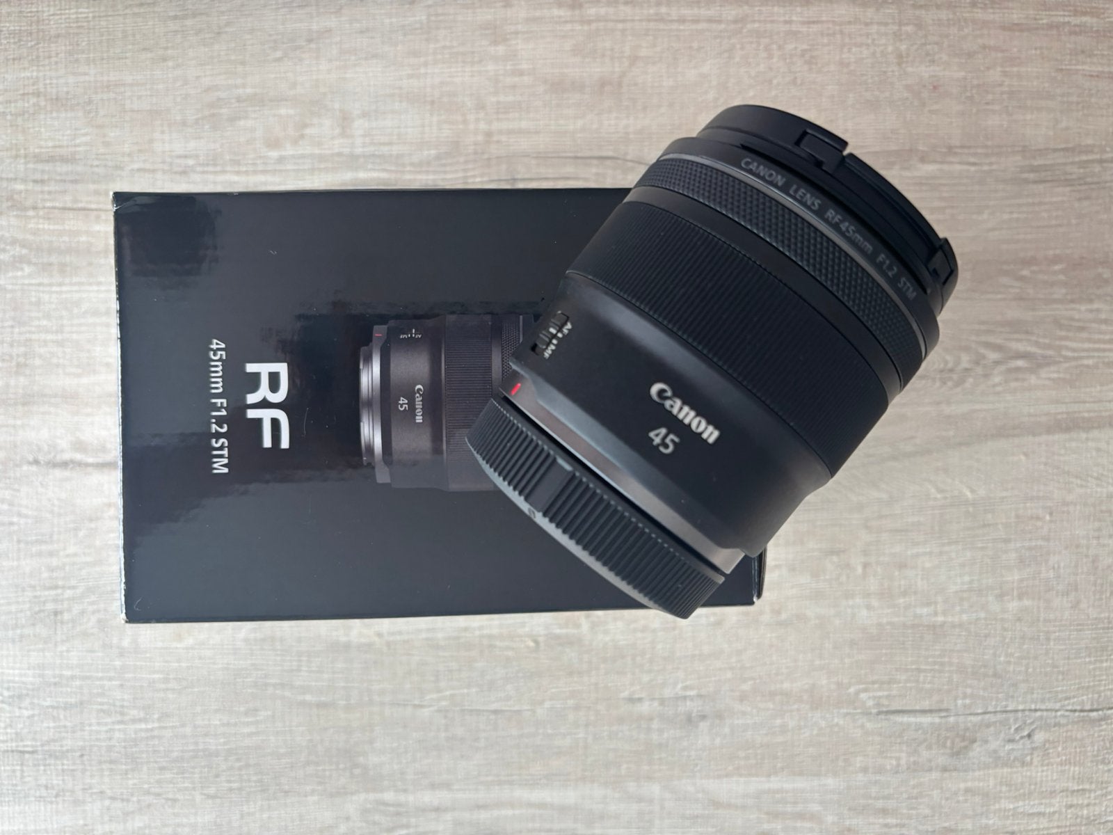 Canon RF 45mm f1.2, Audio, Tv en Foto, Ophalen, Zo goed als nieuw, Canon, Canon RF