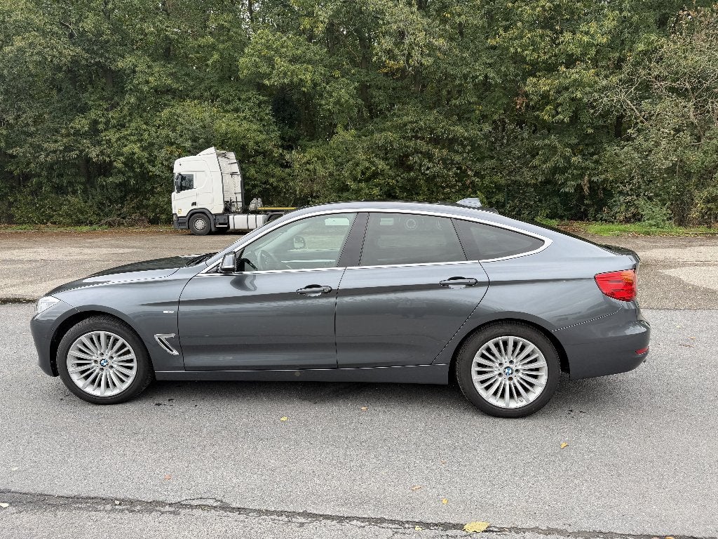 Gamme automatique de luxe de la BMW 318d Gran Turismo (GT), Autos, Cuir, Achat, 129 g/km, Ordinateur de bord