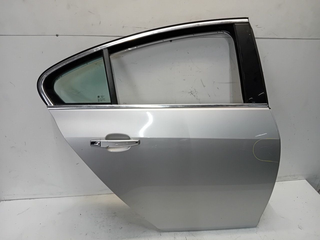 Portier rechts achter Opel Insignia, Onderdelen@venauto.nl, Van der Ven Autorecycling B.V., Gebruikt, Ettenseweg 76, 4706 PB Roosendaal, The Netherlands