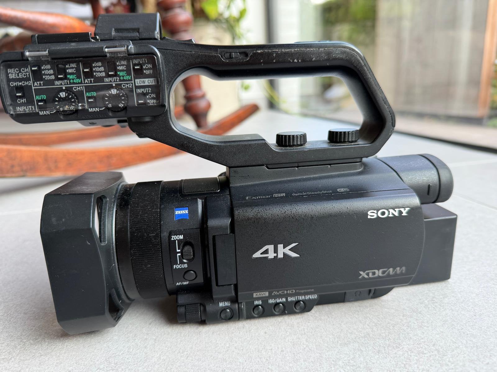 Sony PXW-Z90 4K XDCAM Professionele Camcorder – Juni 2023, Audio, Tv en Foto, Ophalen, Zo goed als nieuw, Camera, Sony
