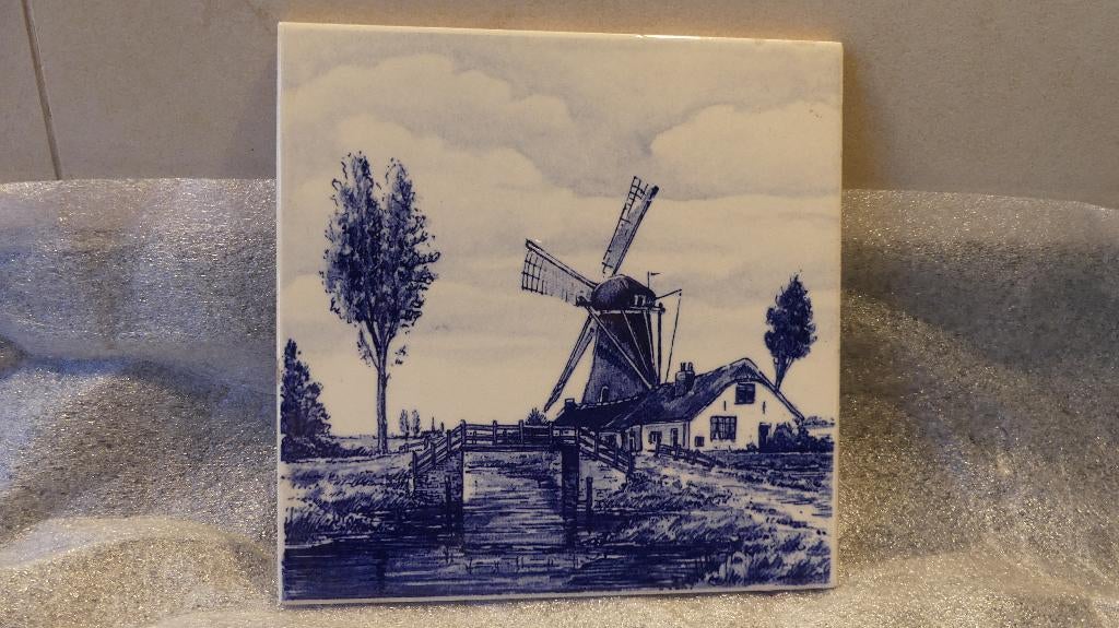 Delfts tegeltje met windmolen, Ophalen