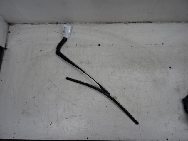 BRAS ESSUIE GLACE AVANT GAUCHE Ford USA Mustang VI Fastback, Mevr. I. Hauben, Pièces américaines, Utilisé, Rue de l'Espoir 34 34
4030  GRIVEGNÉE, BE