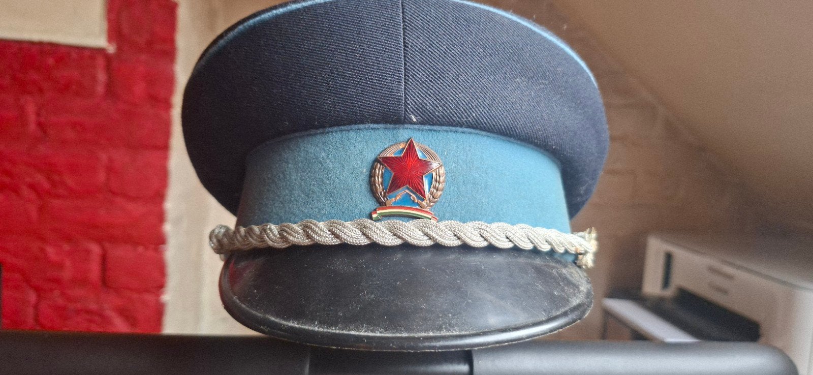 Bulgaarse Volksmilitie Officierspet, Ophalen, Landmacht, Helm of Baret