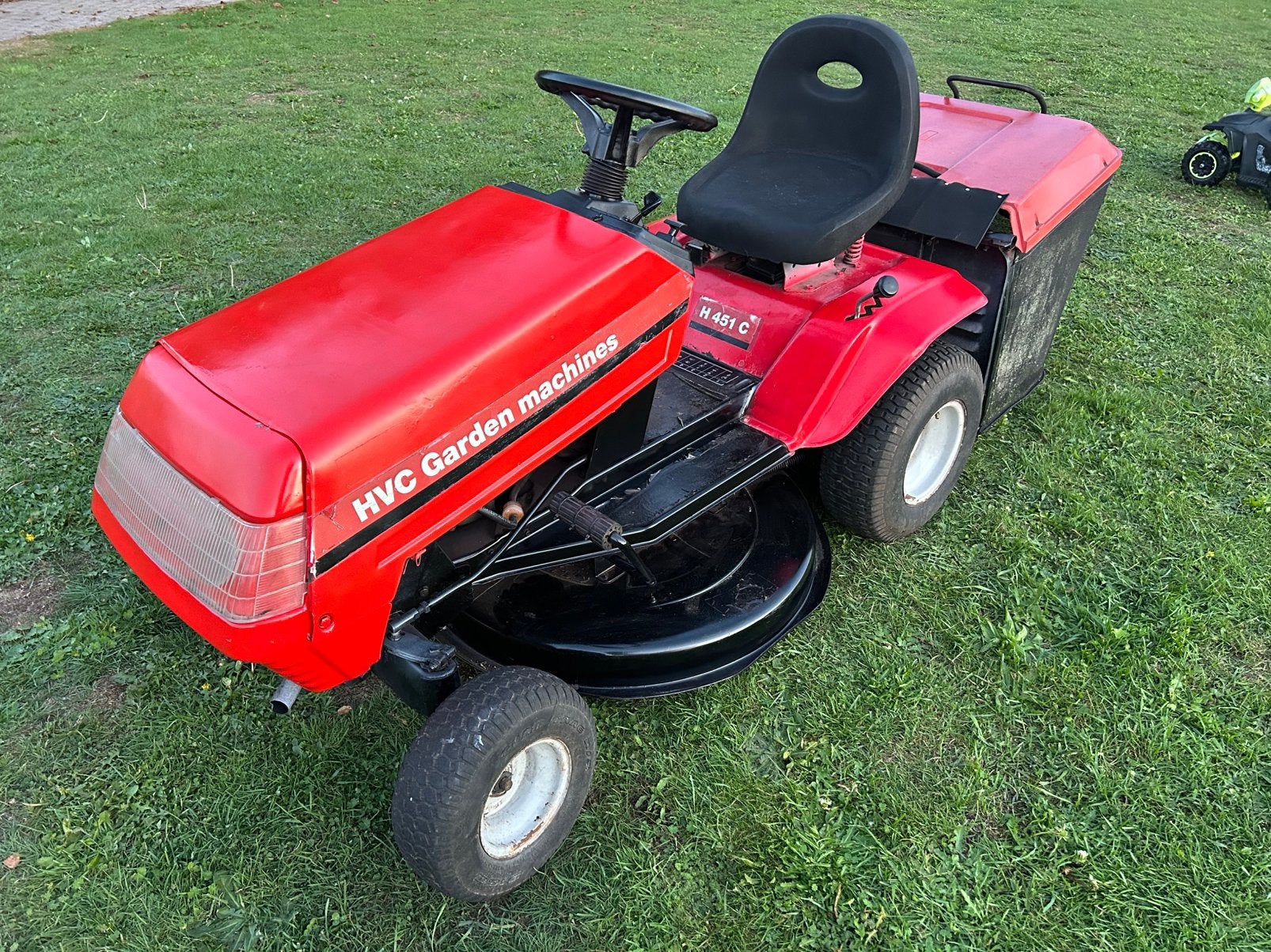 Zitmaaier HVC Garden 12,5 pk met opvangbak en pas onderhoud, Tuin en Terras, Ophalen, Gebruikt, Elektrische starter, Minder dan 90 cm