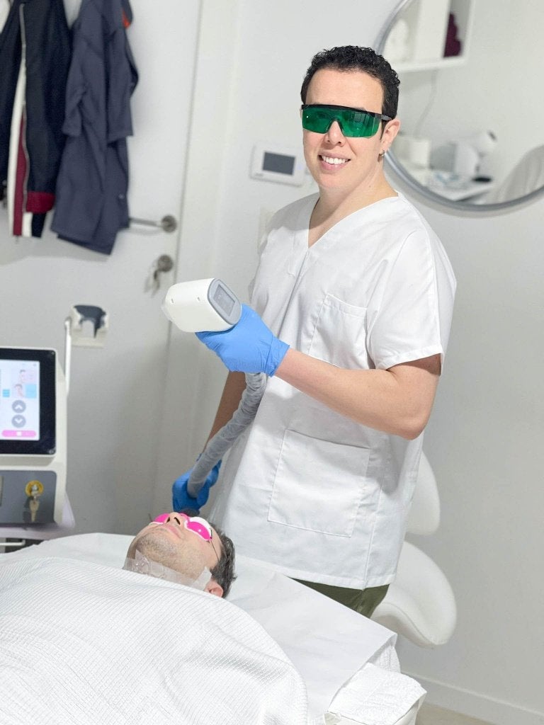 1- épilation laser sur Uccle, Enlèvement, Neuf, Coup de soleil ou Après-soleil
