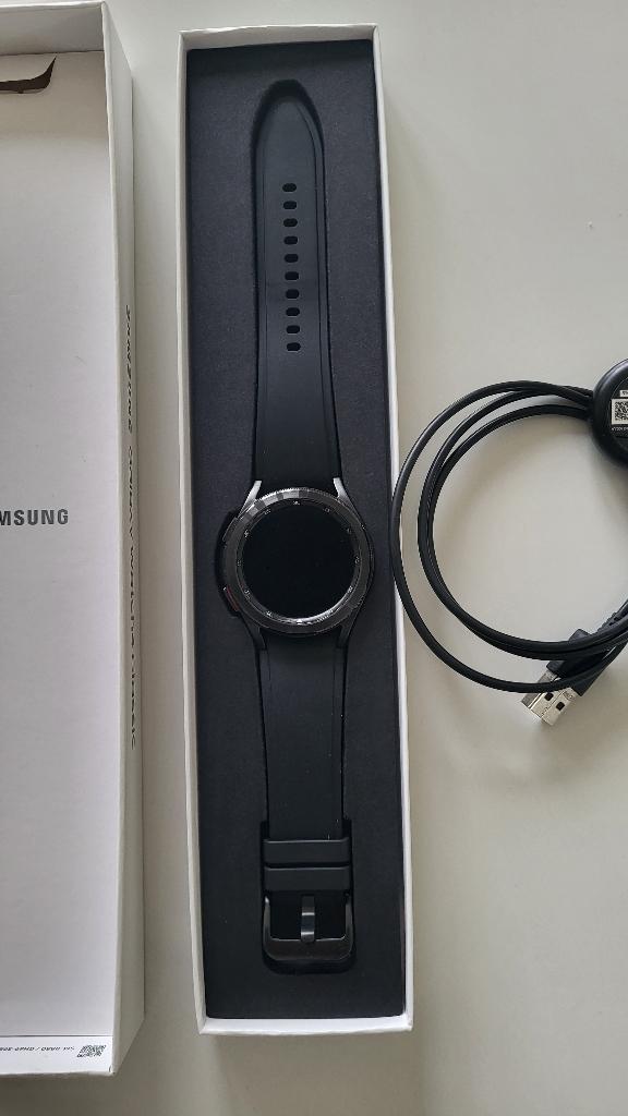 SAMSUNG WATCH 4 CLASSIC, Handtassen en Accessoires, Smartwatches, Ophalen