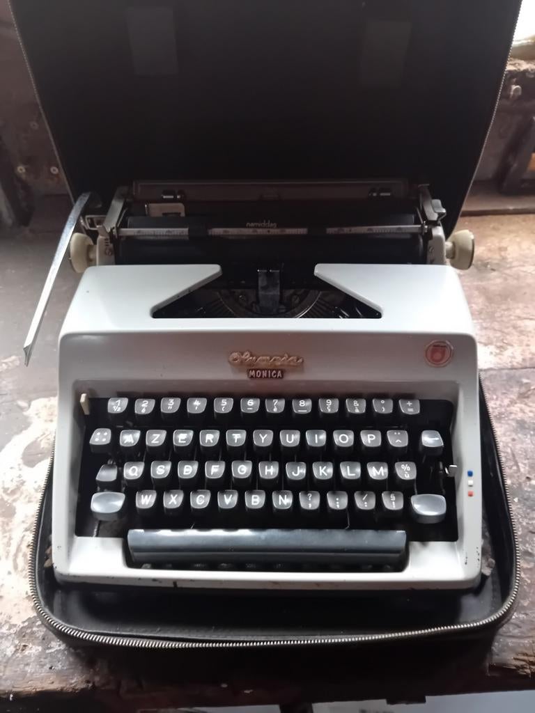 Typemachine, Ophalen