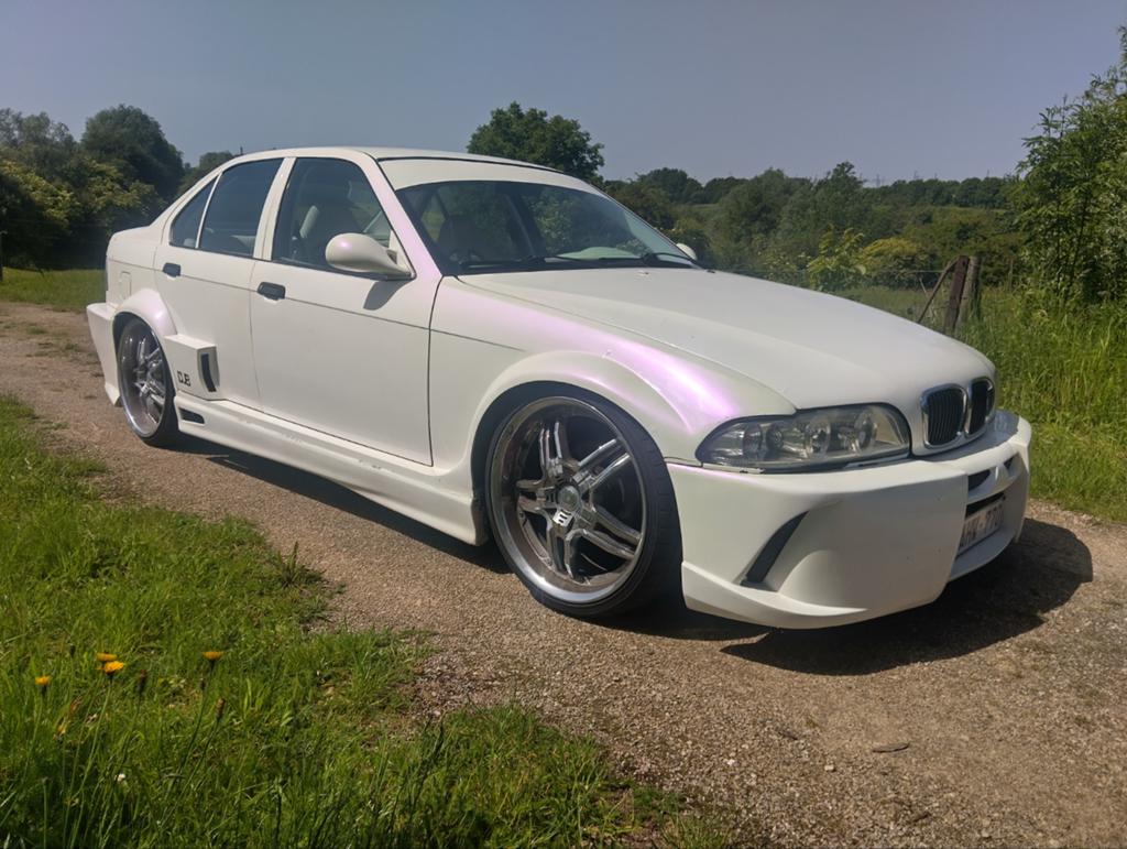 Bmw E36 316i, Autos, BMW, 4 portes, Boîte manuelle, Berline, Particulier