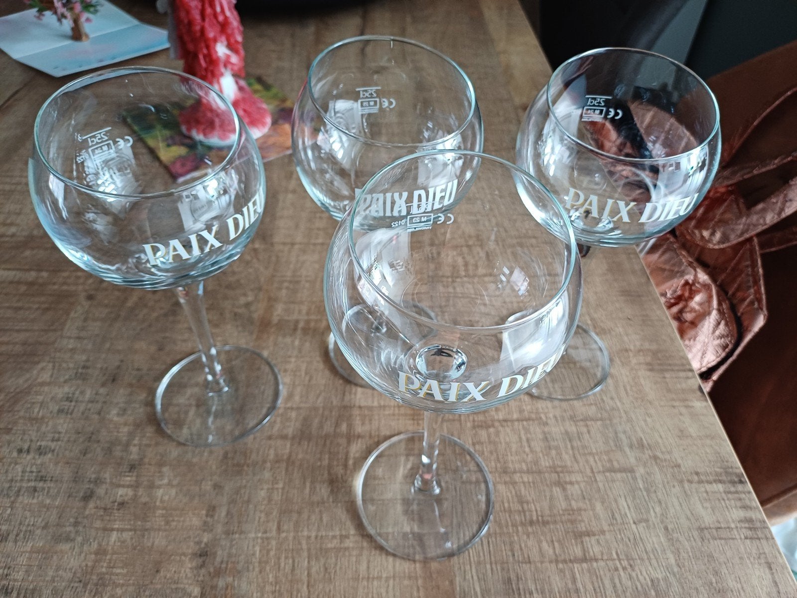 Bierglazen paix dieu, Ophalen