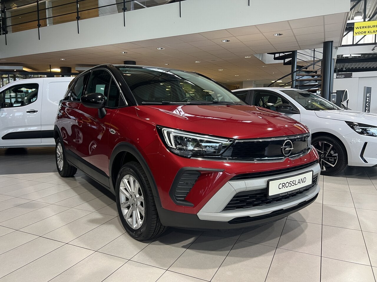 Opel Crossland Elegance Peperoncino Red, Auto's, Zwart, 0 kg, 130 pk, 3 cilinders