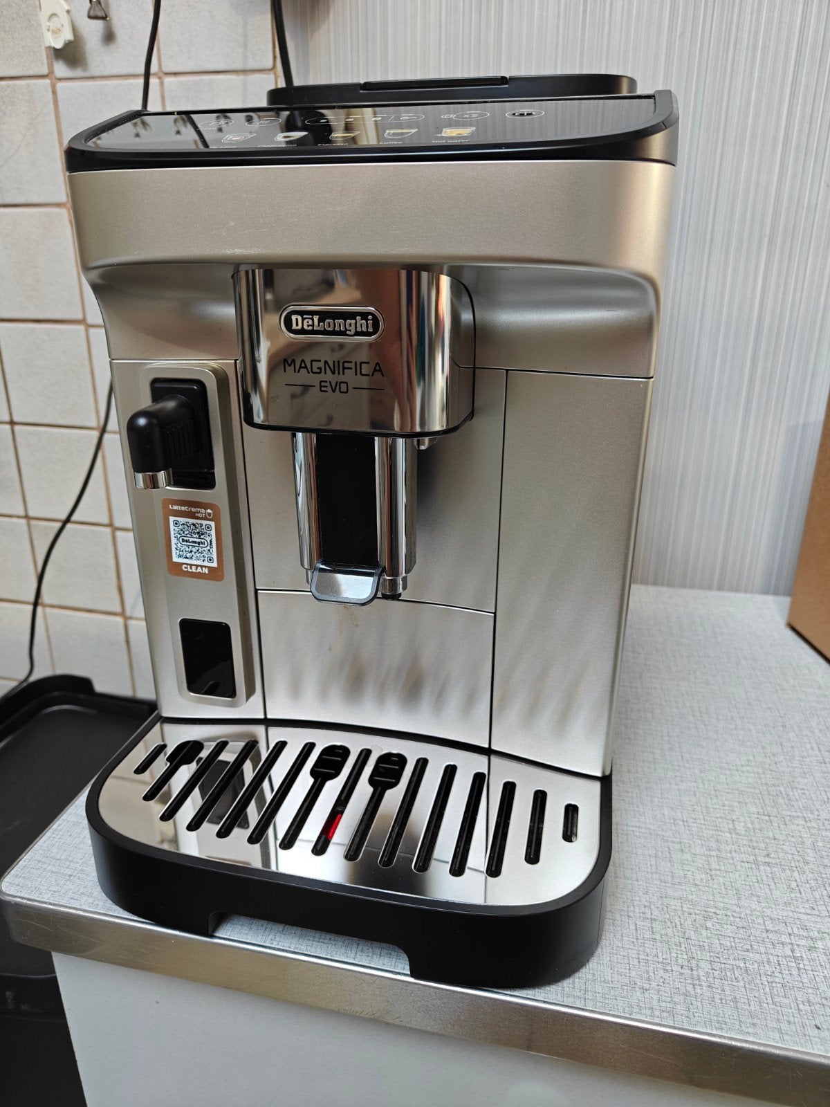 De'Longhi Magnifica Evo, Elektronische apparatuur, Koffiezetapparaten, Ophalen, Nieuw, Espresso apparaat, Koffiebonen