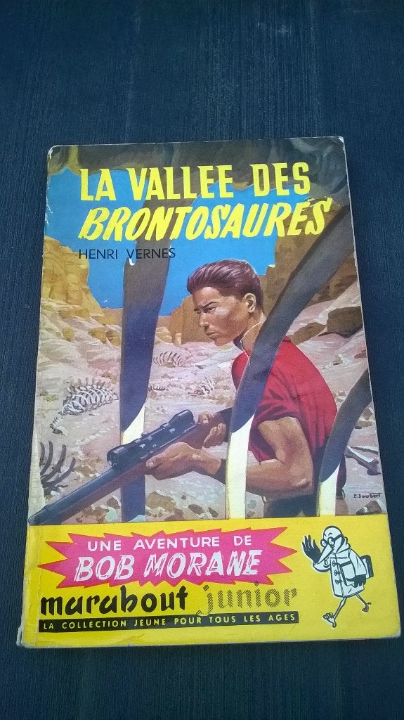 Bob Morane: La Vallée des Brontosaures – Marabout 54, Enlèvement ou Envoi, Une BD, Henri Vernes., Utilisé