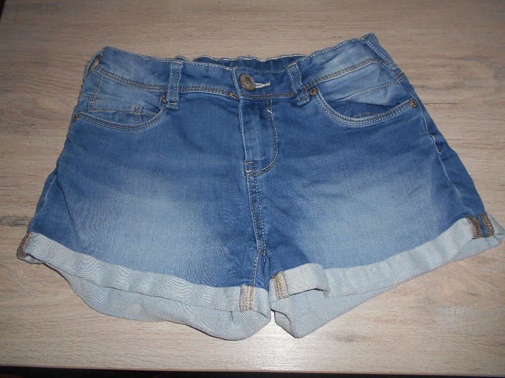 jeans short maat 146 c&a, Enfants & Bébés, Vêtements enfant | Taille 146, Pantalon, C&A, Enlèvement ou Envoi, Comme neuf