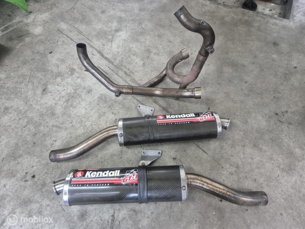 Tangentiaal 45 mm uitlaatsysteem hoge carbon dempers SS 900, Motos, Enlèvement ou Envoi, Factorystore.service@ducati.com, Via Antonio Cavalieri Ducati, 74/5, 74/6, 40132 Bologna BO