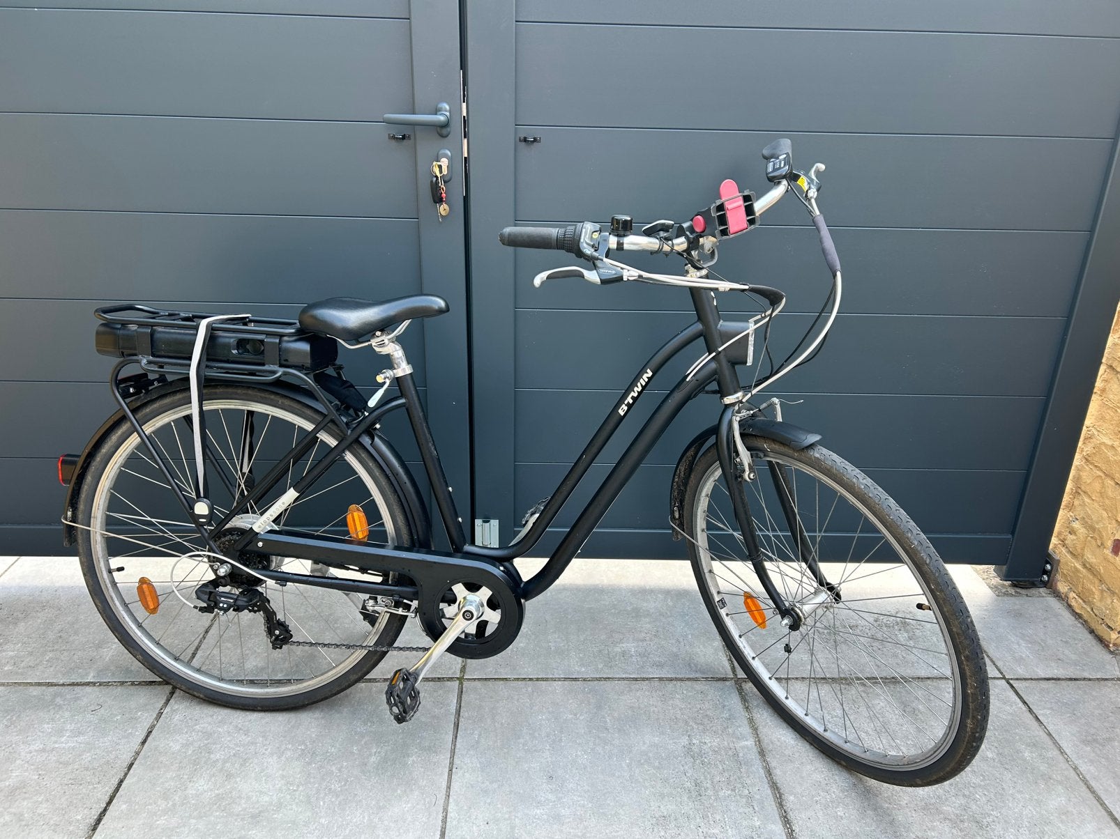 Vélo électrique BTWIN, Enlèvement, Comme neuf, 30 à 50 km par batterie