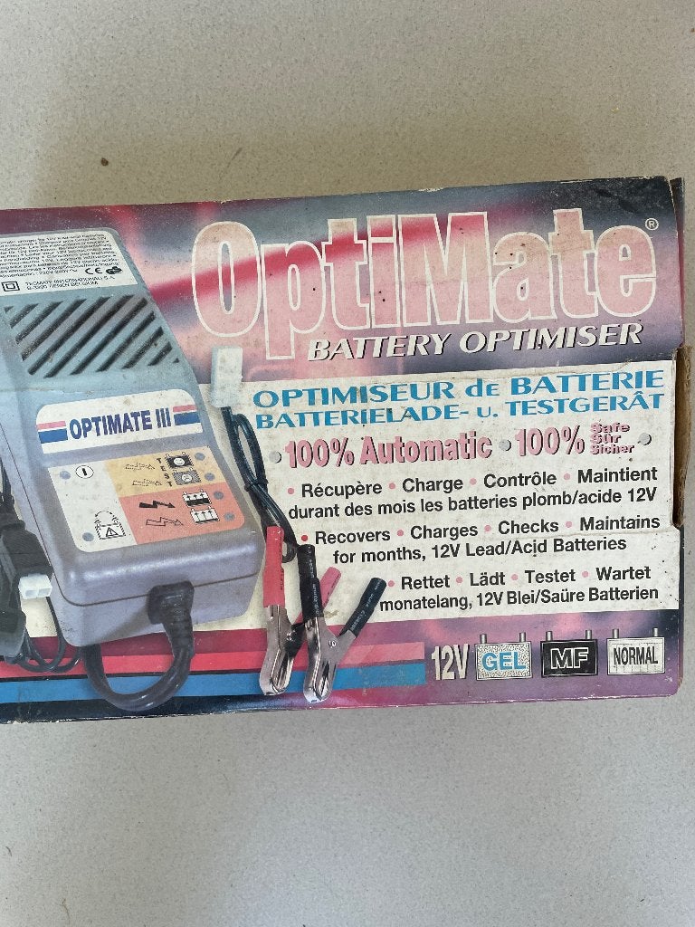 Acculader Optimate III, Utilisé