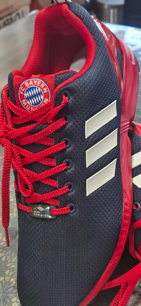 Adidas sportschoenen maat 45., Sports & Fitness, Hockey, Enlèvement ou Envoi